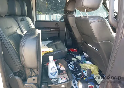 2013 Ford F-250 Lariat from USA, damaged, VIN 1FT7W2BT4DEB23566